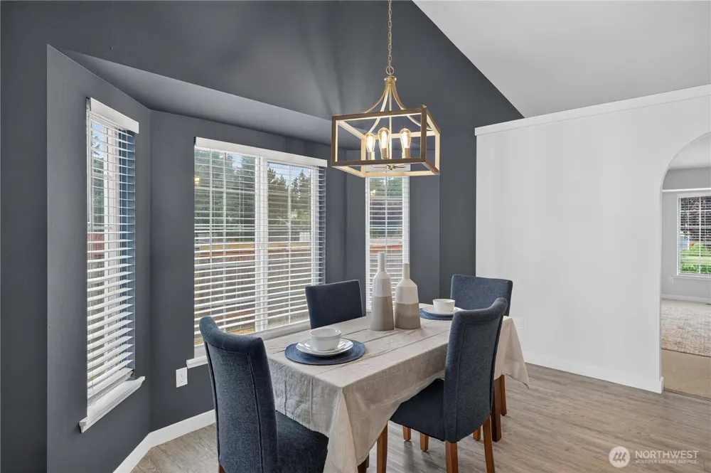17601 SE 268th Place Covington, WA 98042