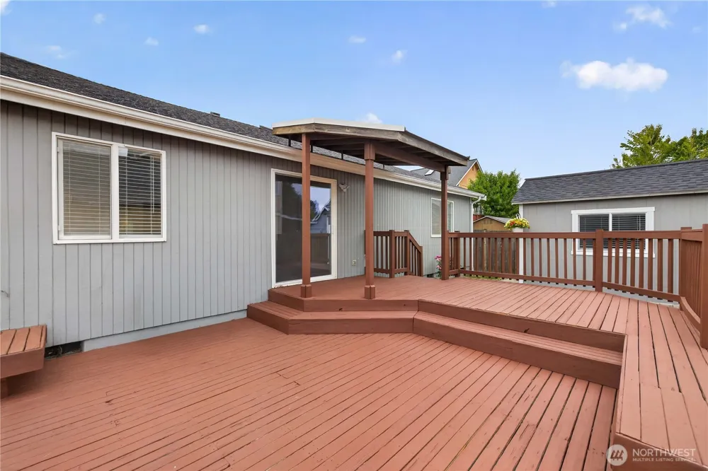 17601 SE 268th Place Covington, WA 98042