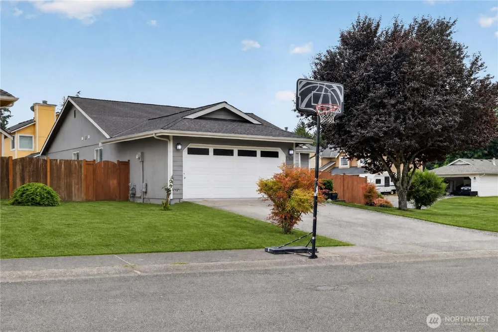 17601 SE 268th Place Covington, WA 98042