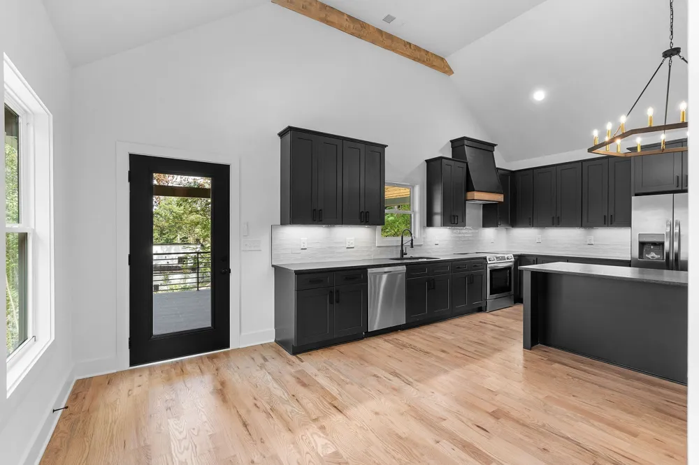 2405 Shoreside Dr Smithville, TN 37166