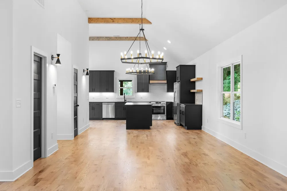 2405 Shoreside Dr Smithville, TN 37166
