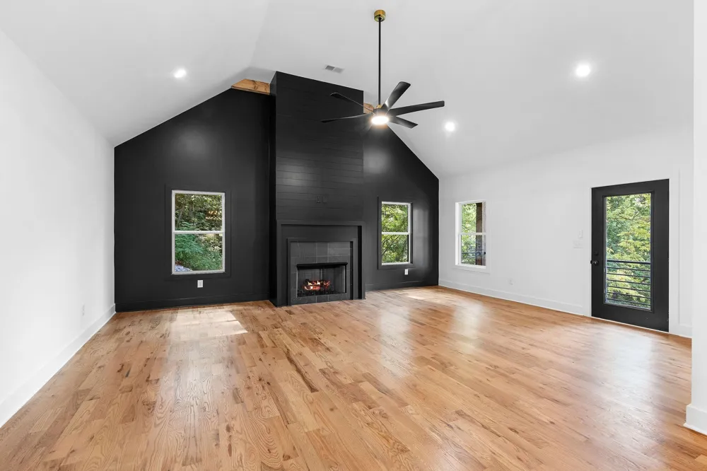 2405 Shoreside Dr Smithville, TN 37166