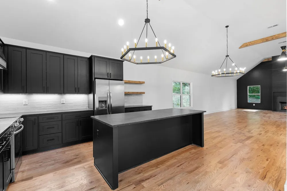 2405 Shoreside Dr Smithville, TN 37166