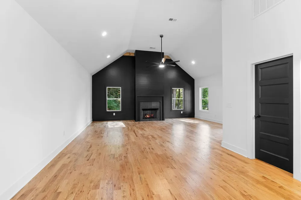 2405 Shoreside Dr Smithville, TN 37166