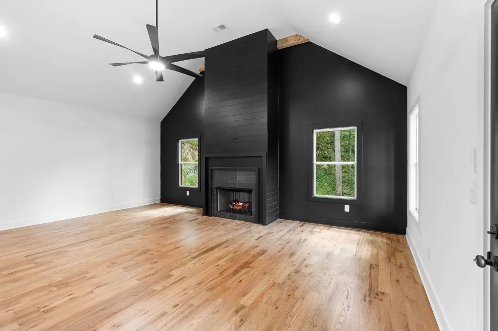 2405 Shoreside Dr Smithville, TN 37166