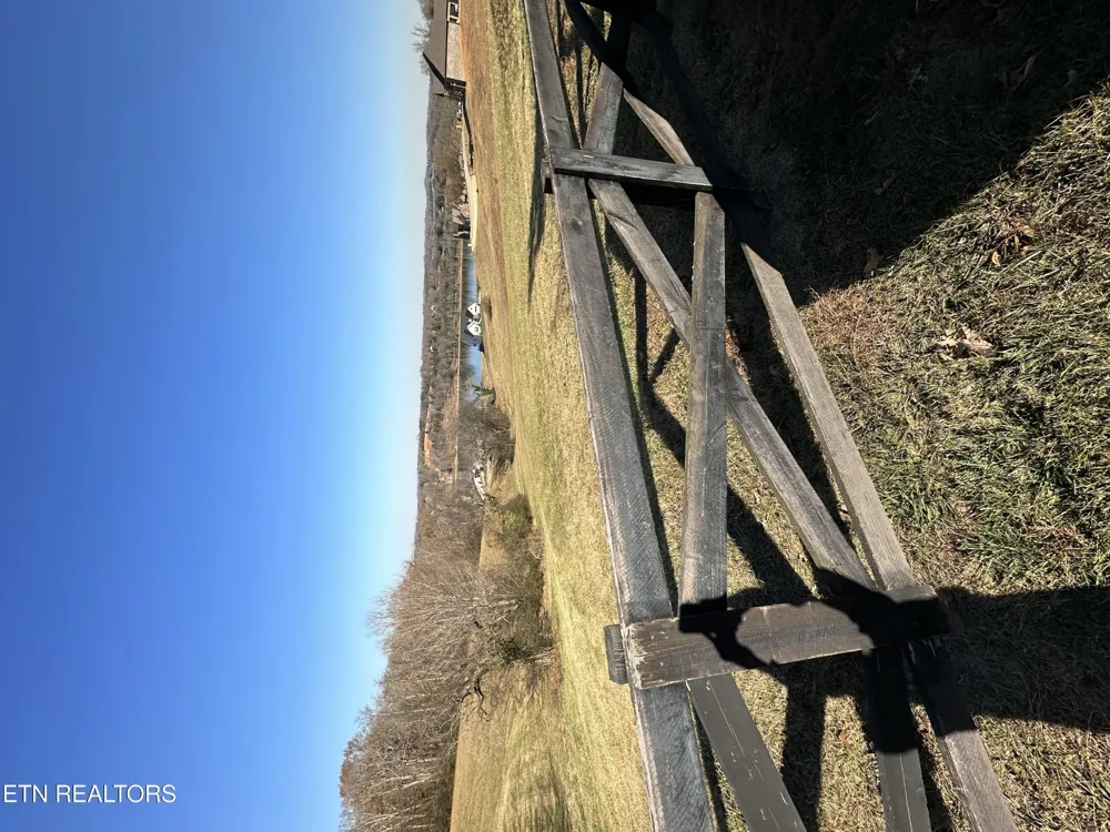 590 River Rd Loudon, TN 37774