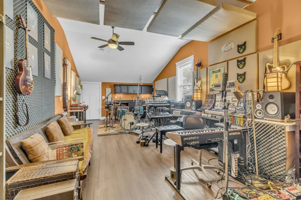 1433 14th Ave S Nashville, TN 37212