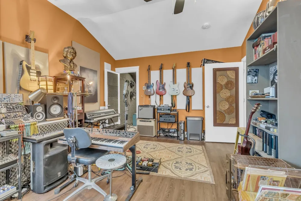 1433 14th Ave S Nashville, TN 37212