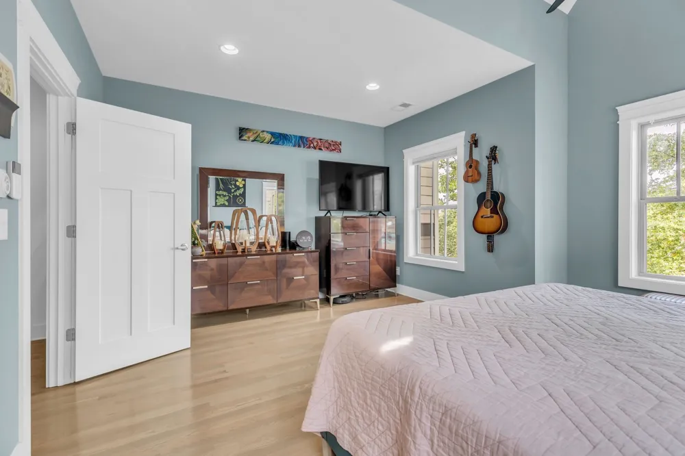 1433 14th Ave S Nashville, TN 37212