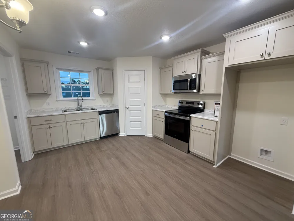 513 Nickies WAY Statesboro, GA 30458
