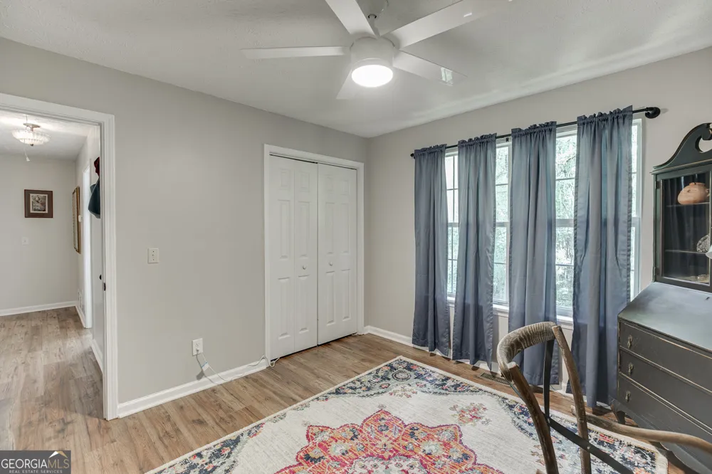 9420 Manor LN Gainesville, GA 30506