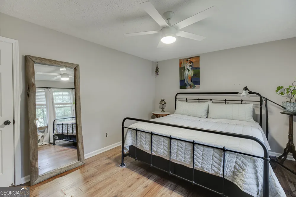 9420 Manor LN Gainesville, GA 30506