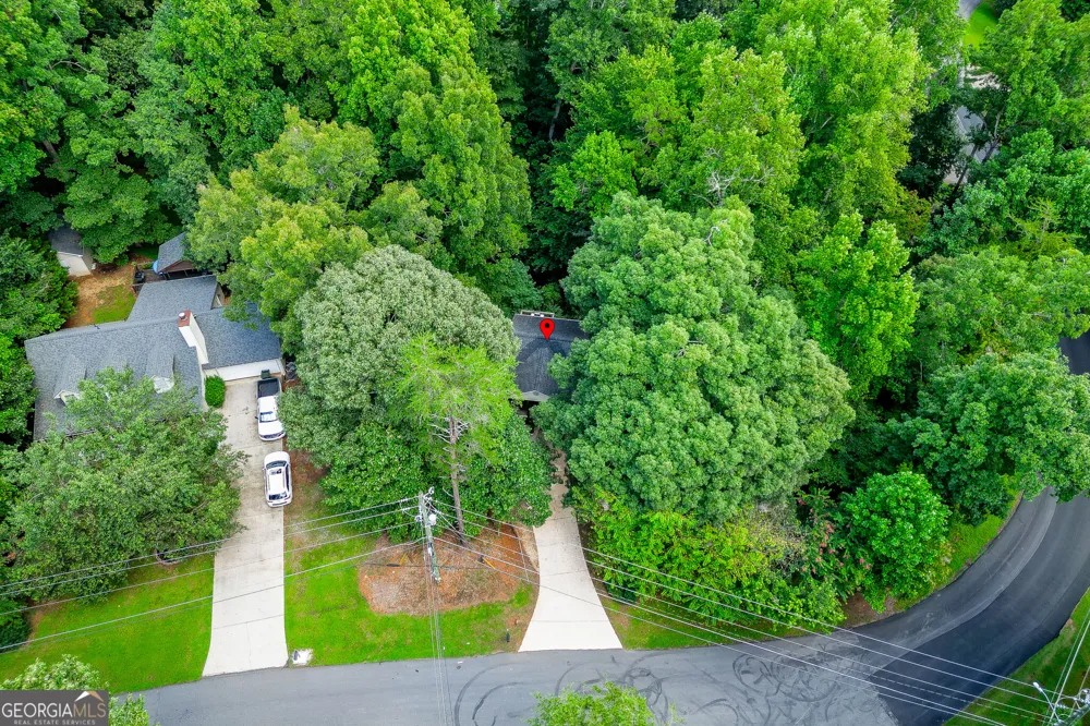 9420 Manor LN Gainesville, GA 30506