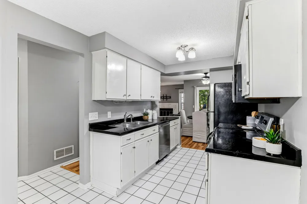 7291 Penny Hill Road Eden Prairie, MN 55346