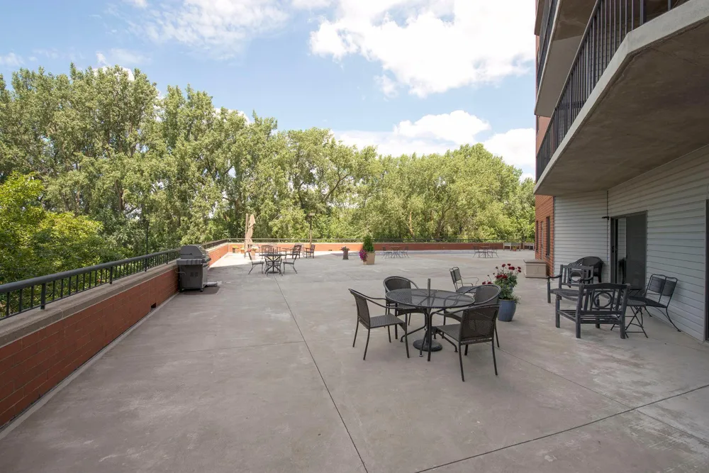 6500 Woodlake Drive #905 Richfield, MN 55423