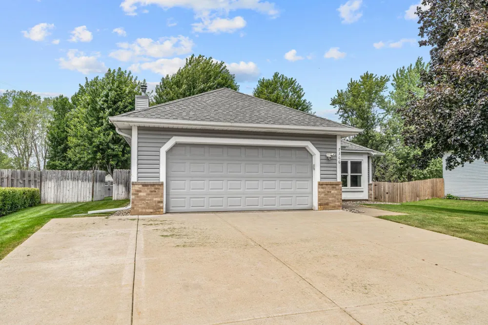 7366 Janero Avenue S Cottage Grove, MN 55016