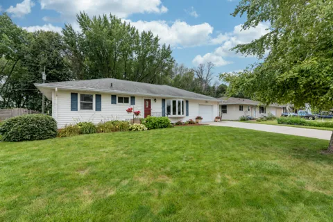 2613 E Main Street