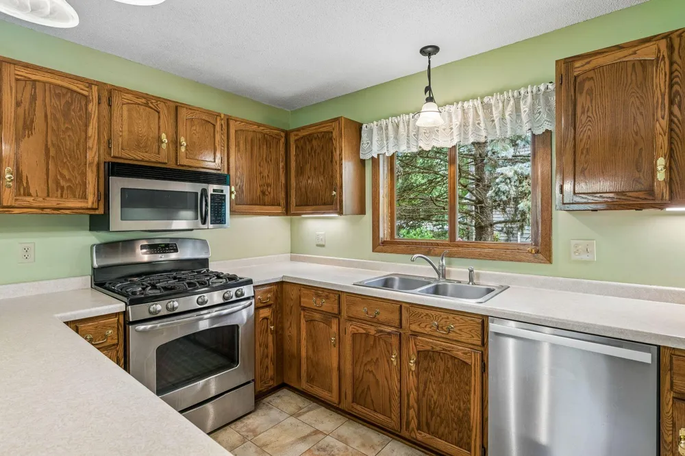 12725 Ethelton Way Apple Valley, MN 55124
