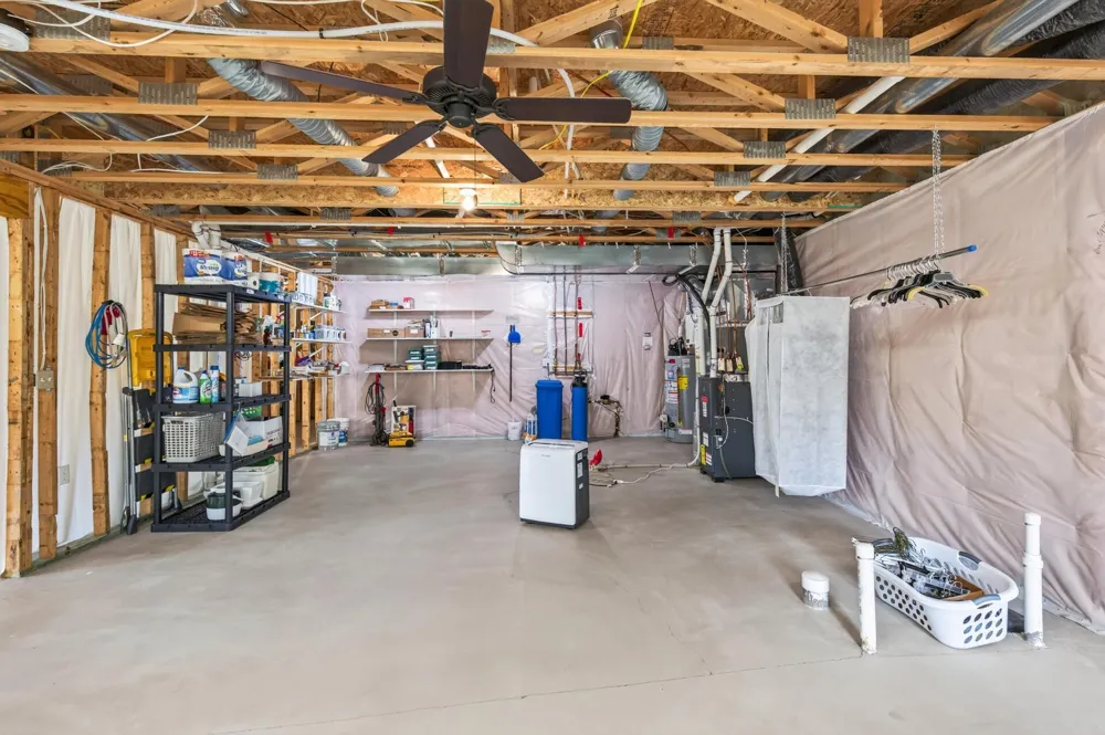 677 Lake Ridge Drive Woodbury, MN 55129