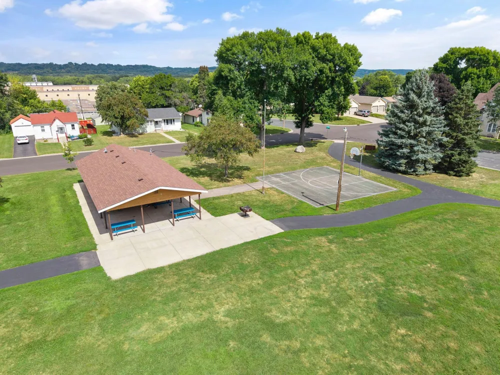 409 Clay Street S Shakopee, MN 55379