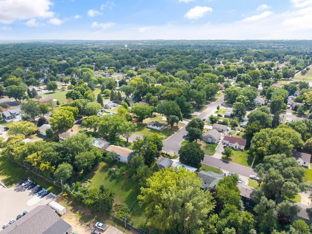 409 Clay Street S Shakopee, MN 55379