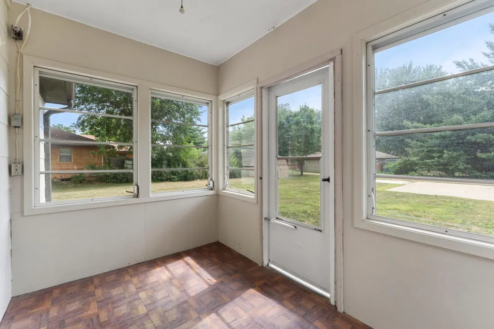 409 Clay Street S Shakopee, MN 55379