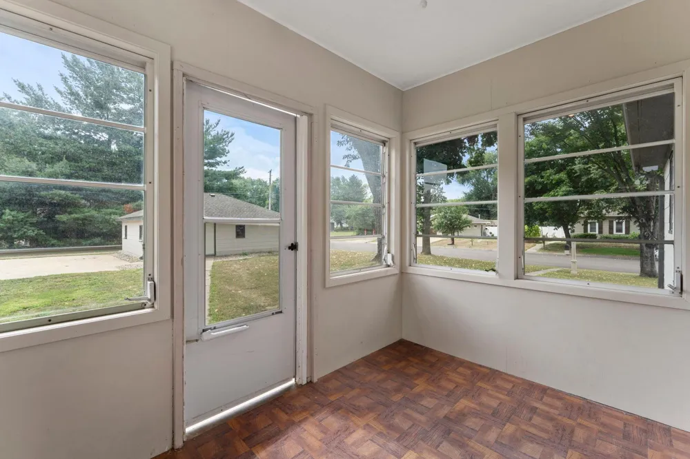 409 Clay Street S Shakopee, MN 55379
