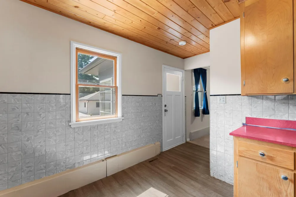 409 Clay Street S Shakopee, MN 55379