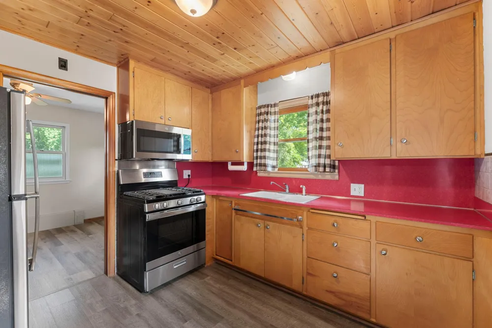409 Clay Street S Shakopee, MN 55379