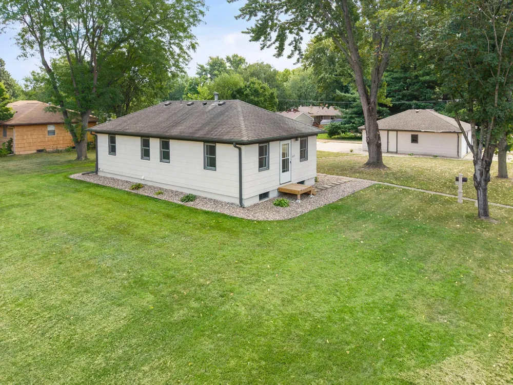 409 Clay Street S Shakopee, MN 55379