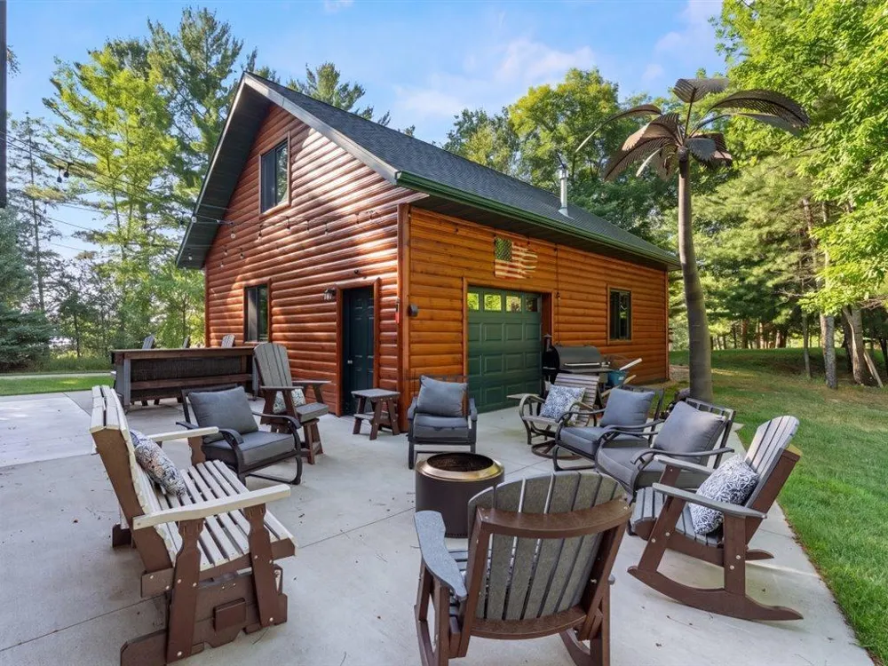 3641 Ford Drive NW Hackensack, MN 56452