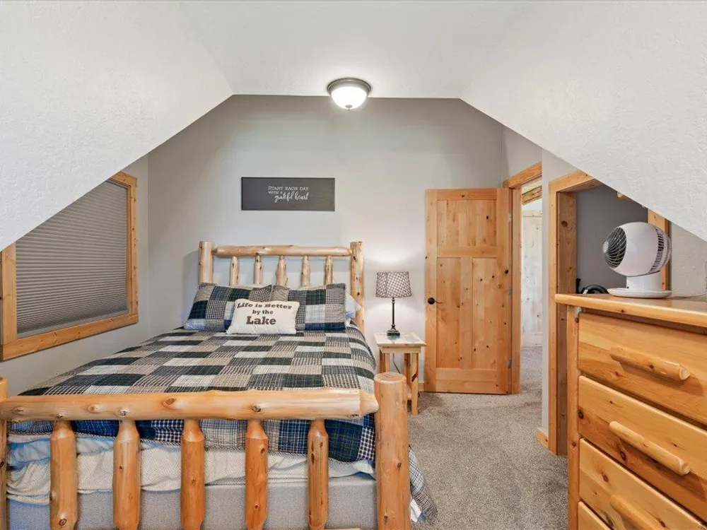 3641 Ford Drive NW Hackensack, MN 56452