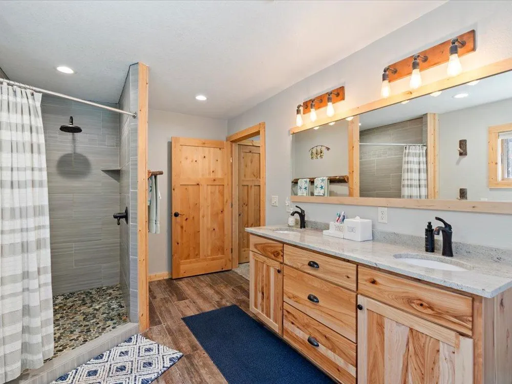 3641 Ford Drive NW Hackensack, MN 56452