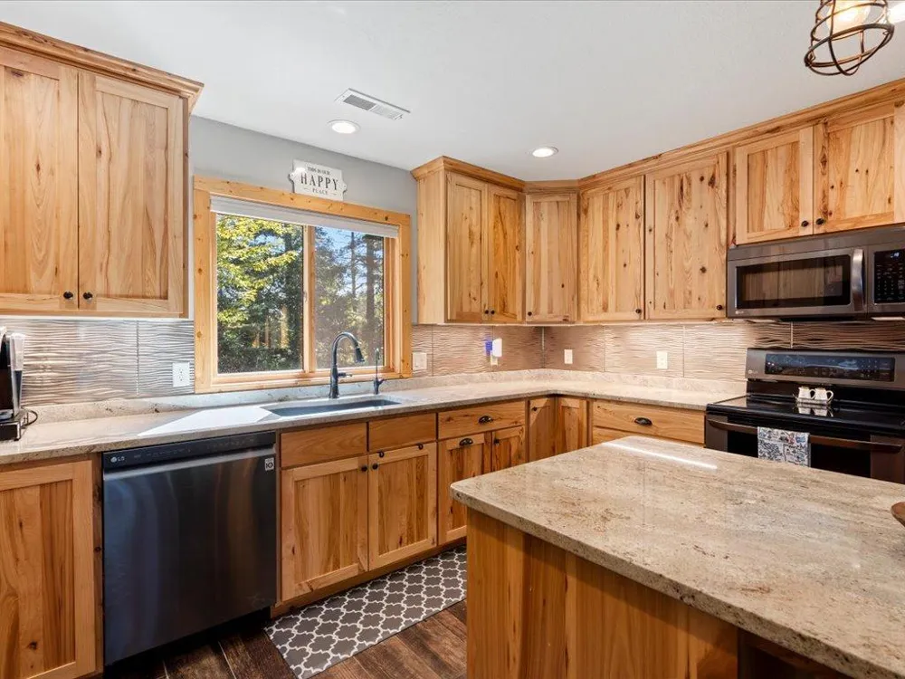 3641 Ford Drive NW Hackensack, MN 56452