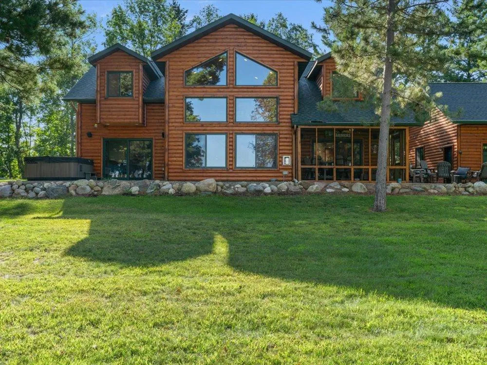 3641 Ford Drive NW Hackensack, MN 56452