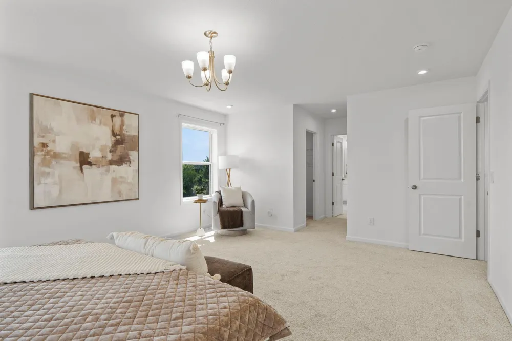 1961 Dahlia Drive Shakopee, MN 55379