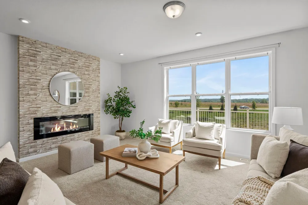 1961 Dahlia Drive Shakopee, MN 55379