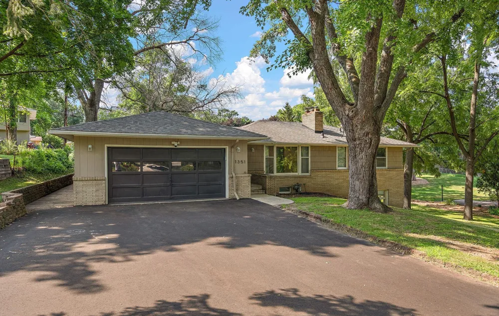 1351 Hillcrest Drive NE Fridley, MN 55432