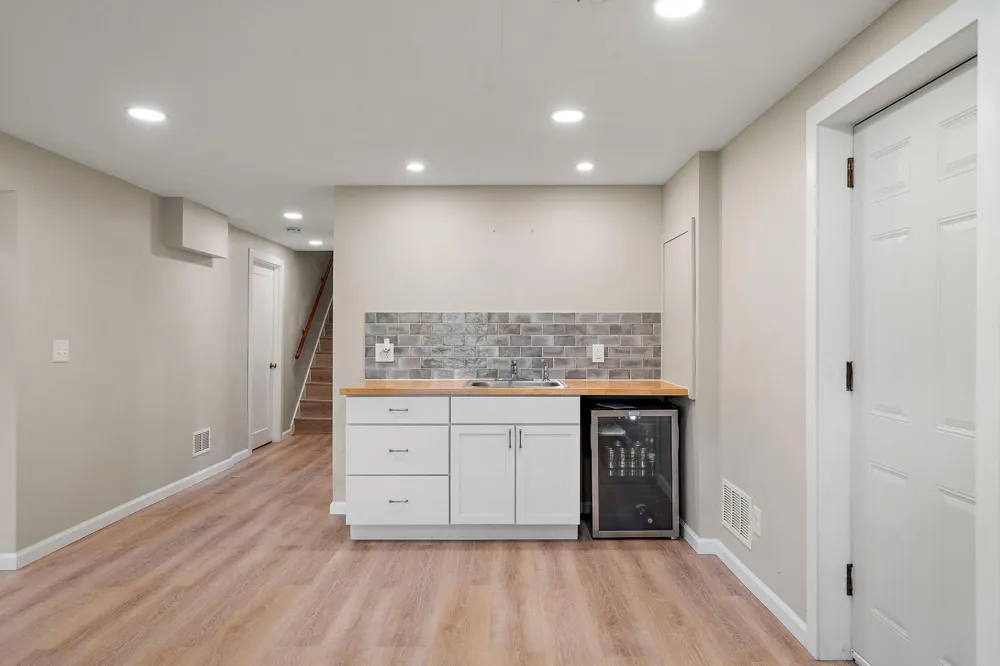 1351 Hillcrest Drive NE Fridley, MN 55432
