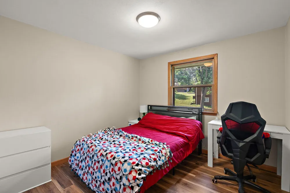 1351 Hillcrest Drive NE Fridley, MN 55432