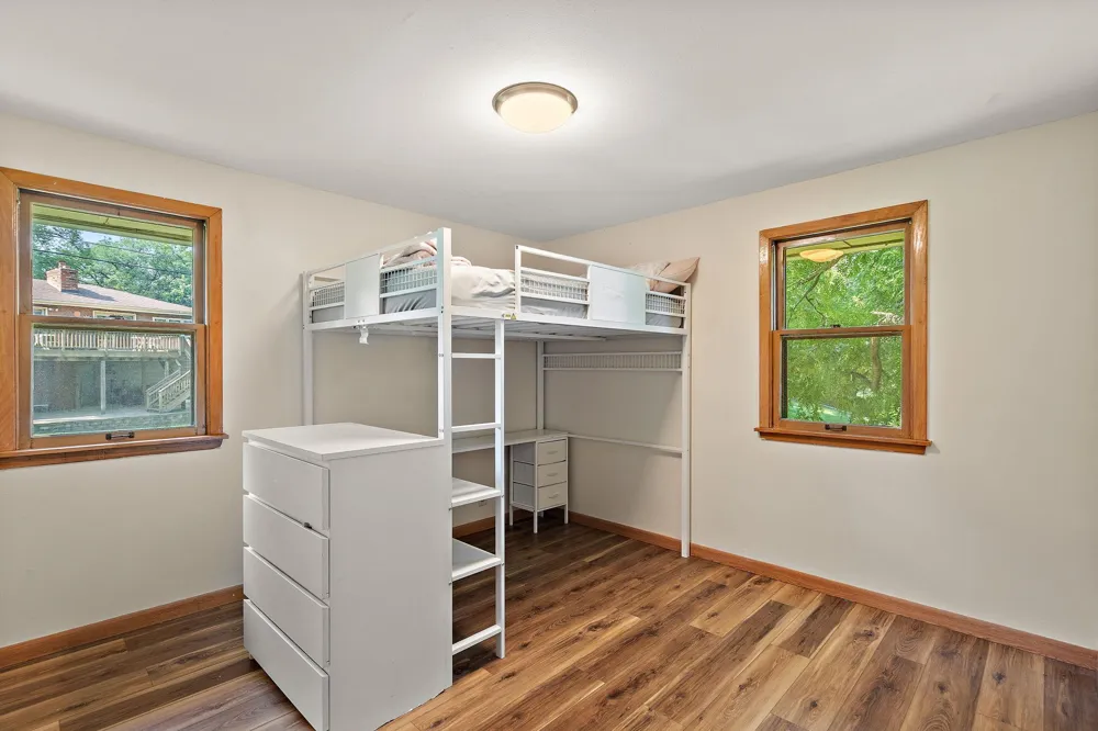 1351 Hillcrest Drive NE Fridley, MN 55432