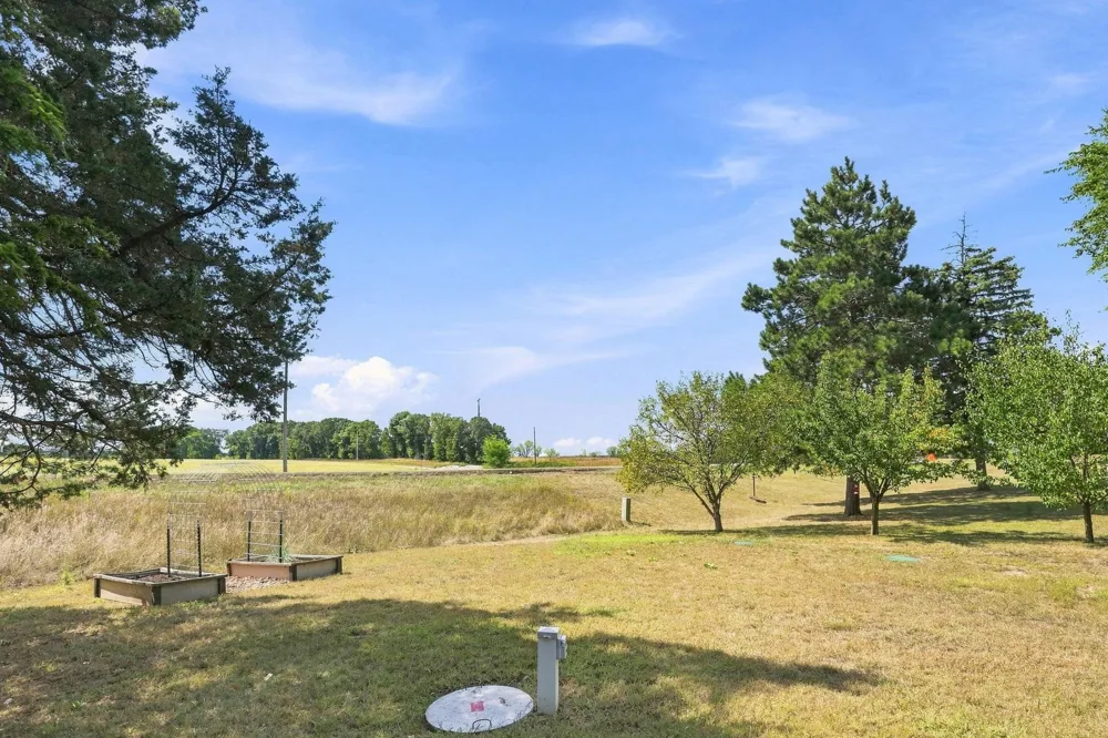 10601 56 1/2 STREET Clear Lake, MN 55319