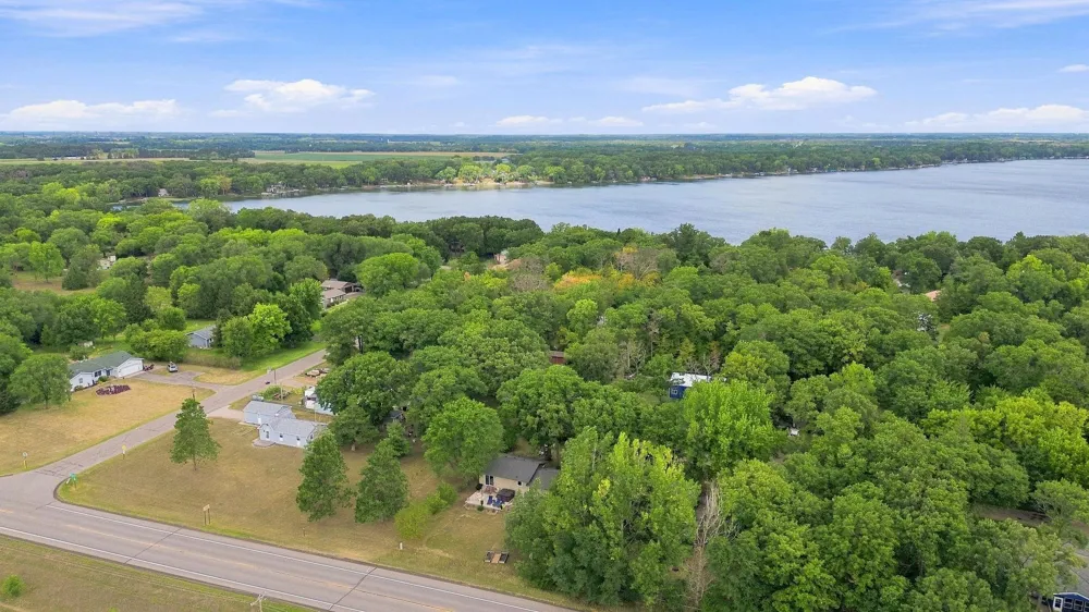 10601 56 1/2 STREET Clear Lake, MN 55319