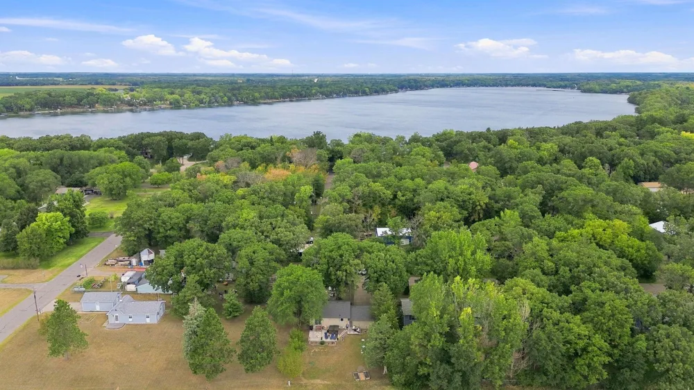 10601 56 1/2 STREET Clear Lake, MN 55319