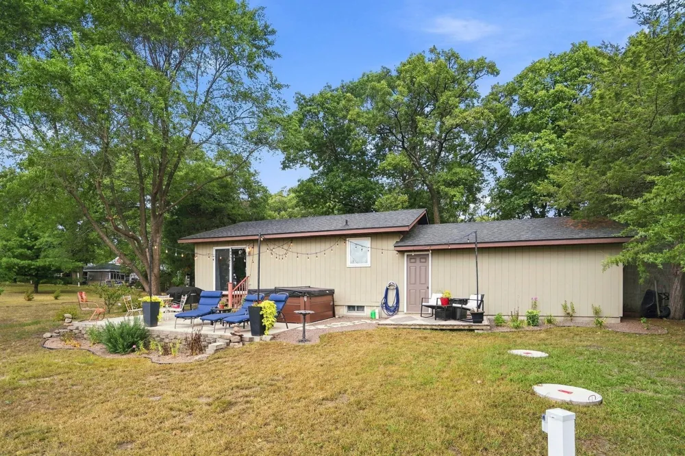 10601 56 1/2 STREET Clear Lake, MN 55319