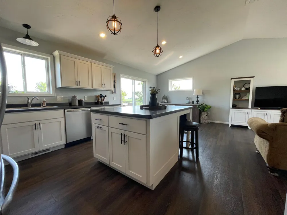 531 Glynn Avenue NE Grand Meadow, MN 55936
