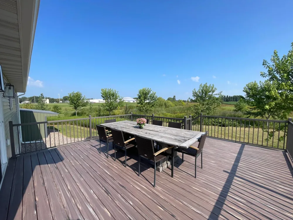 531 Glynn Avenue NE Grand Meadow, MN 55936