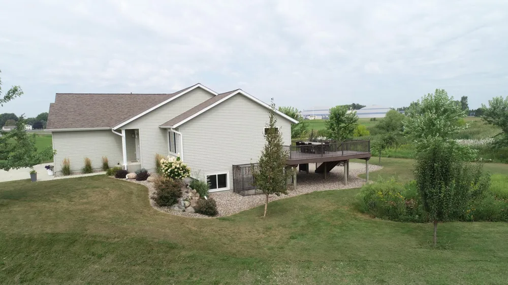 531 Glynn Avenue NE Grand Meadow, MN 55936