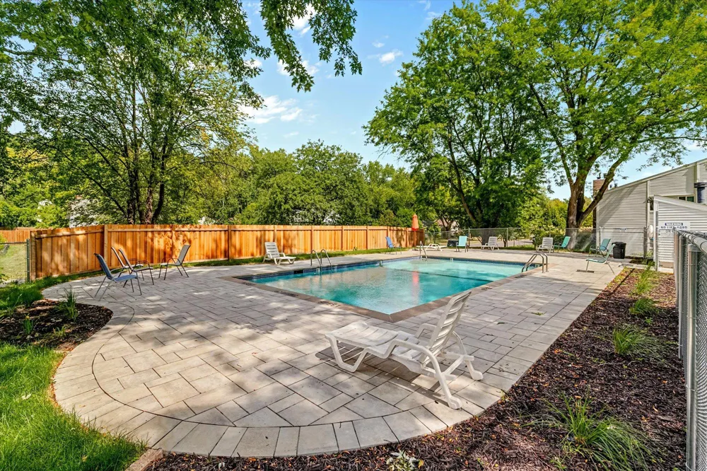 2296 Benson Avenue #G Saint Paul, MN 55116