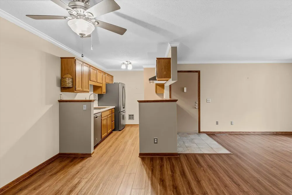 2296 Benson Avenue #G Saint Paul, MN 55116